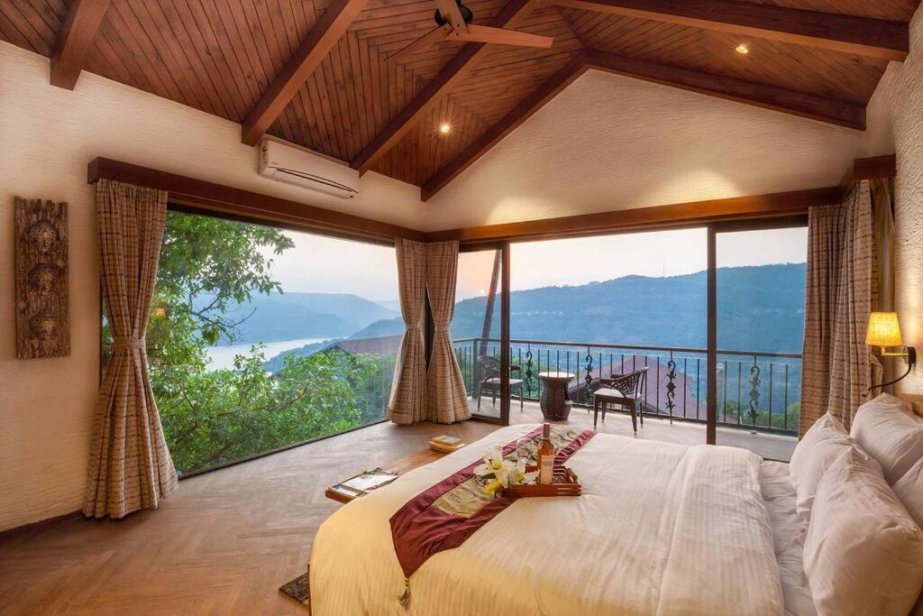 Soul Tree Villa 50 Super Luxury Villa With Heated Plunge Pool And Jacuzzi Лаваса Экстерьер фото